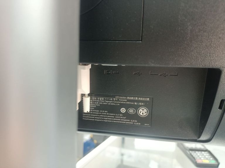 Дешиво Dell p2414h с ломбарда