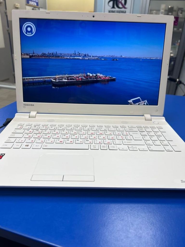 Дешево Toshiba 15/amd a4 7210 ddr3/12gb ddr3/ssd 128 gb/*інтегрована з ломбарду