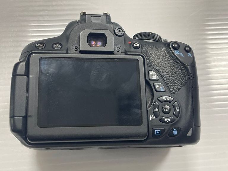 Canon EOS 700D body Код:01-200599272. Зображення 7
