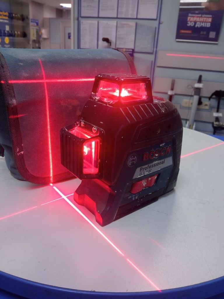 Купити Bosch GLL 3-80 Professional (0601063S00) Б/У