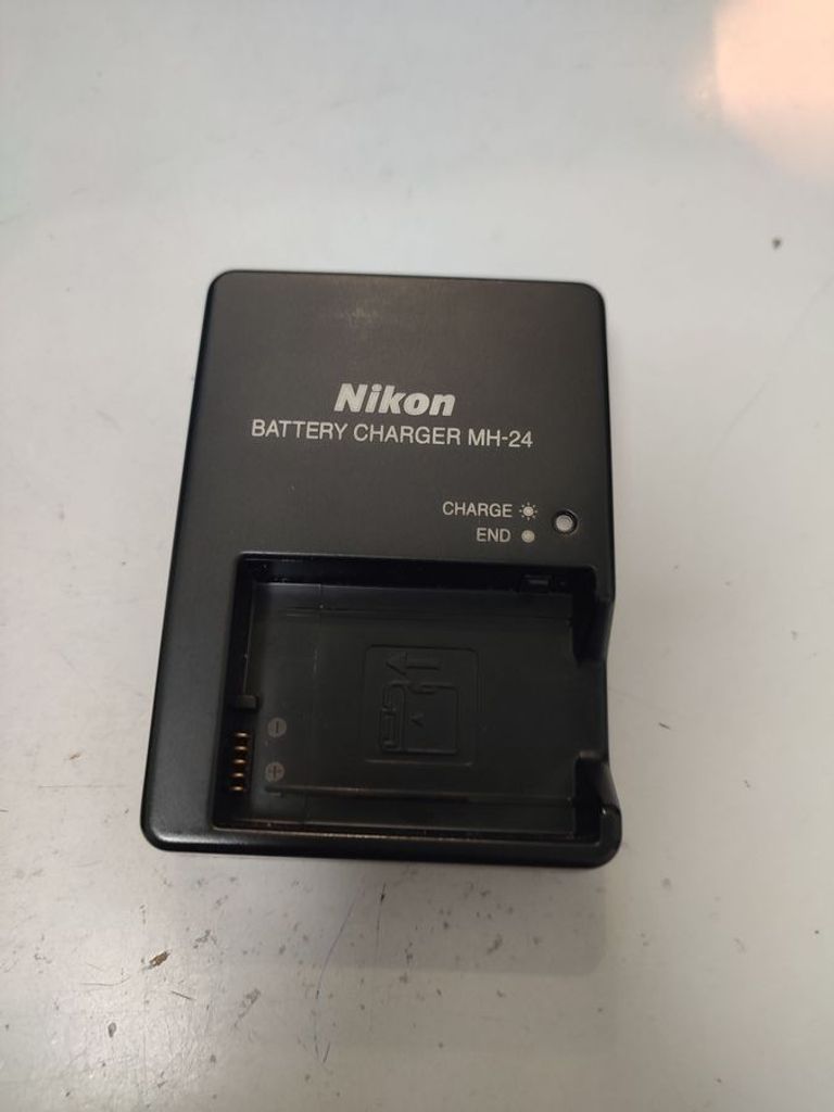 Распродажа Nikon d3100 kit / af-s nikkor 18-55mm f:3,5-5,6g vr dx, продавец Техноскарб
