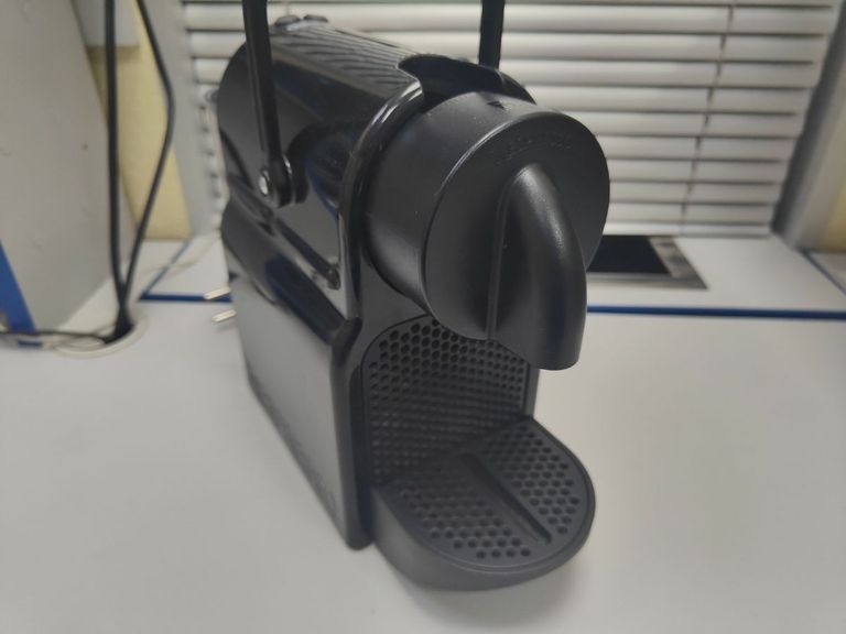 Оголошення Delonghi Nespresso Inissia EN 80.B Б/У