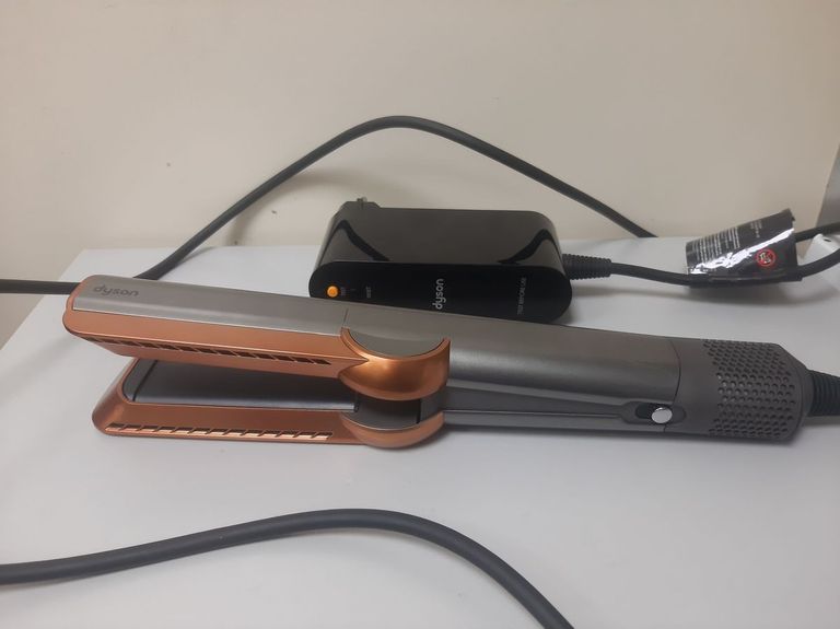 Купить Dyson airstrait ht01 Б/У