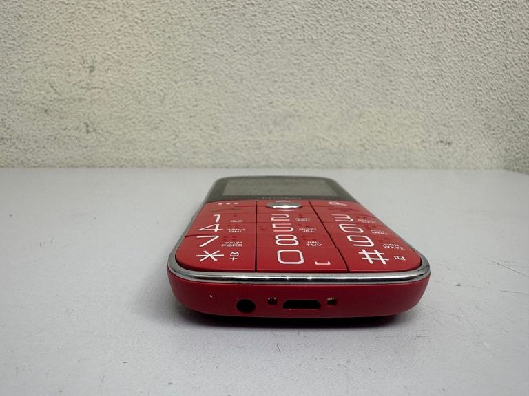 Дешево Nomi i220 Black з ломбарду