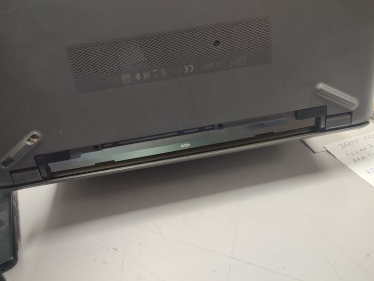 Розпродаж Hp 15/celeron n3350 ddr3/4gb ddr3/hdd *відсутній/ssd 128 gb/*інтегрована, продавець Техноскарб