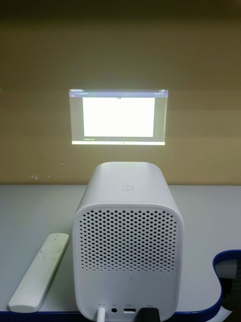 Дешиво Xiaomi mi smart projector 2 с ломбарда