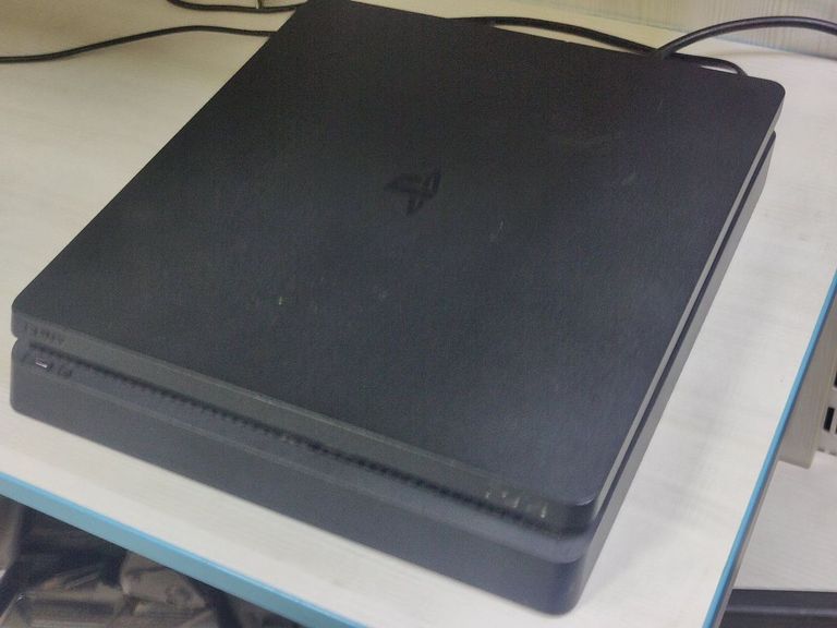 Купить Sony playstation 4 slim 1tb Б/У