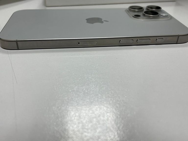 Дешево Apple iPhone 15 Pro Max 256GB Blue Titanium (MU7A3) з ломбарду