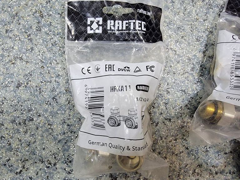Объявление Raftec 1/2х3/4" hrka11 кутовий Б/У