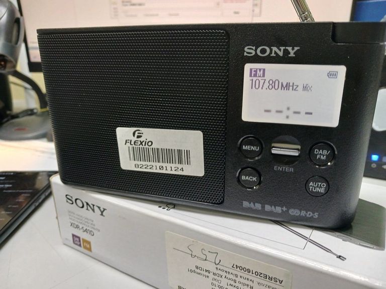 Дешево Sony XDR-S41D black з ломбарду