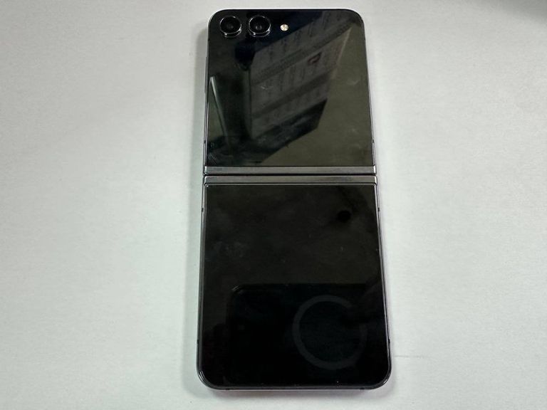 Дешево Samsung galaxy flip5 8/256gb з ломбарду