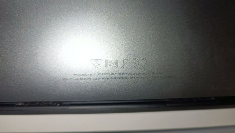 Дешево Apple macbook pro a2338 13.3 m2 10-gpu/ ram8gb / ssd256gb/ retina/ touchbar з ломбарду