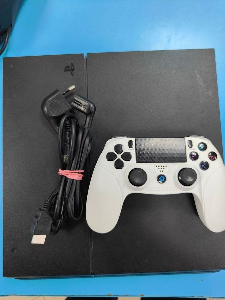 Купити Sony playstation 4 500gb Б/У