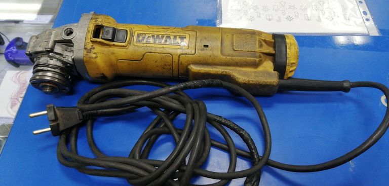 Купити Dewalt DWE4215 Б/У