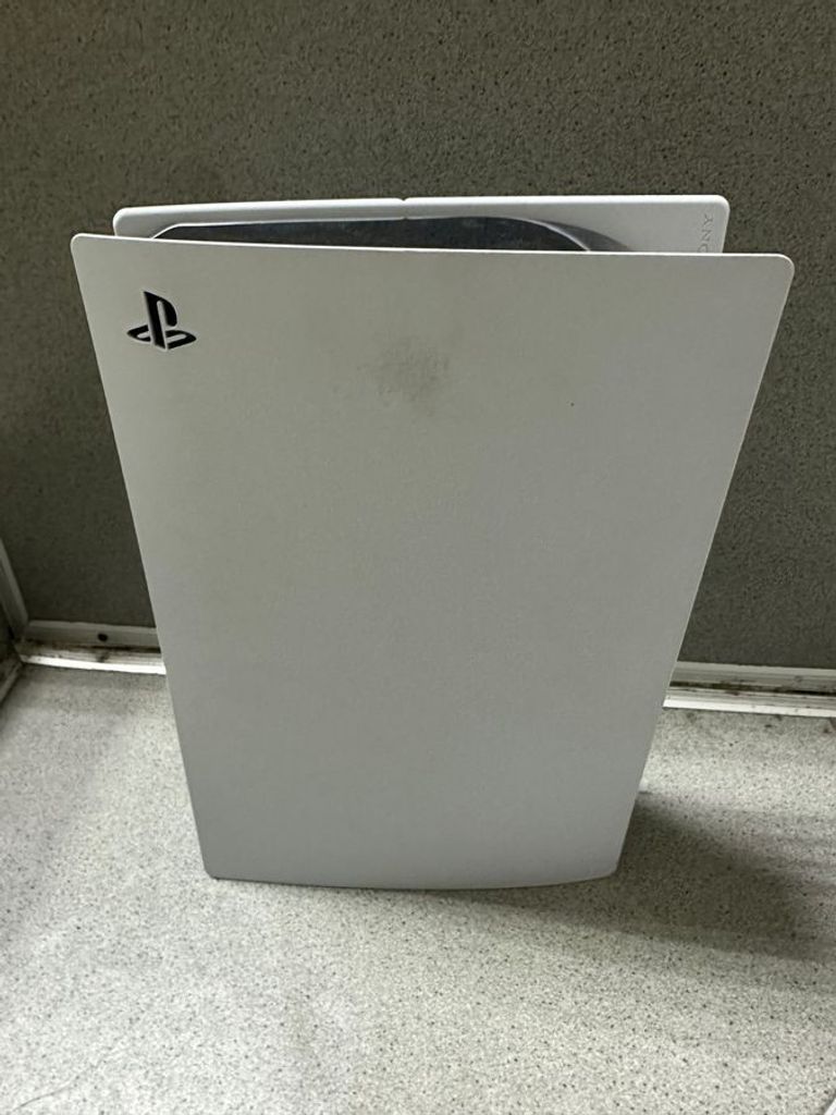 Купить Sony PlayStation 5 825GB Б/У