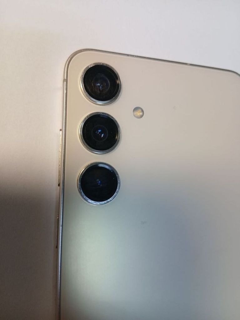 Распродажа Samsung galaxy s24+ 12/512gb, продавец Техноскарб