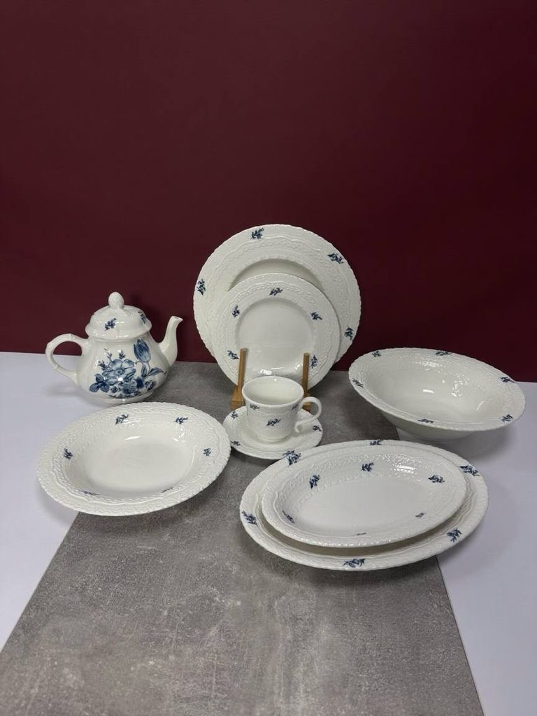 Оголошення DY07 на 6 осіб 34 предмети Б/У