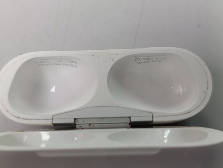 Apple airpods pro 2nd generation with magsafe charging case usb-c Код:01-200859135. Зображення 7