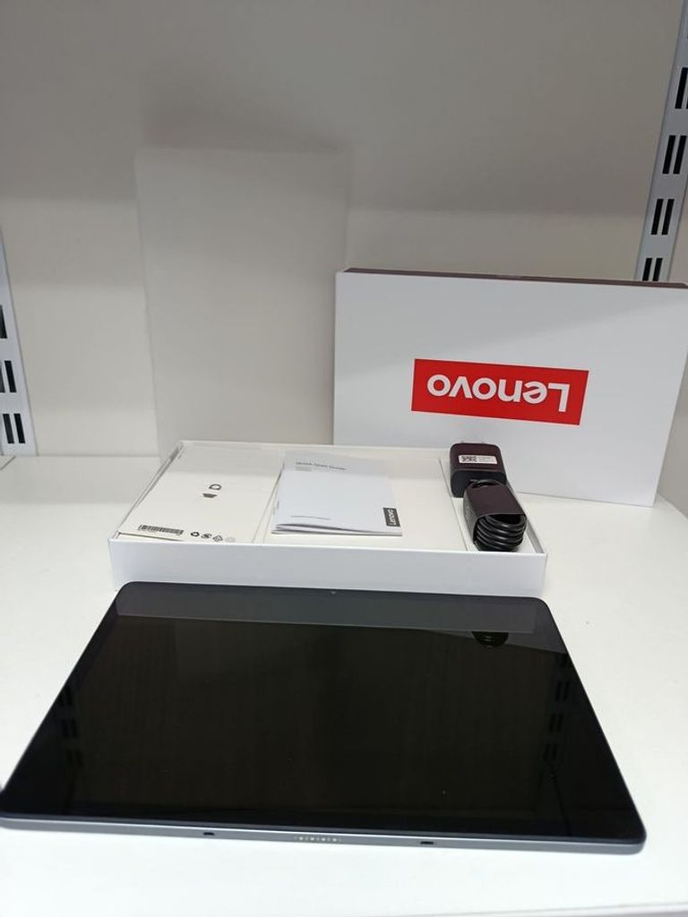 Дешево Lenovo Tab K11 Plus 8/256 WiFi Luna Grey (ZADS0145UA) з ломбарду