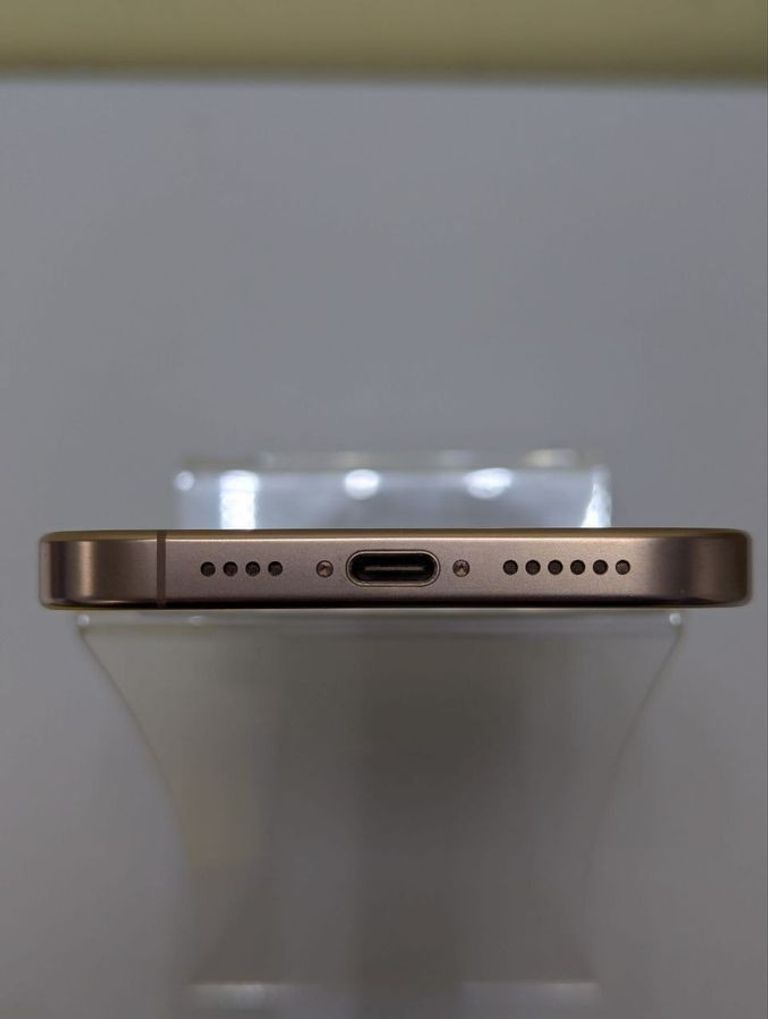 Apple iphone 16 pro max 256gb Код:01-200868038. Зображення 12