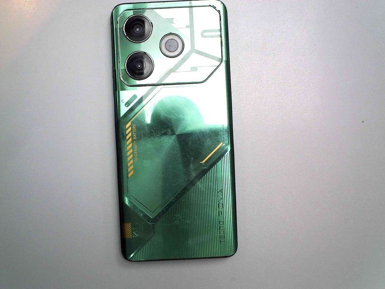 Дешево Tecno pova 6 neo li6 8/256gb з ломбарду