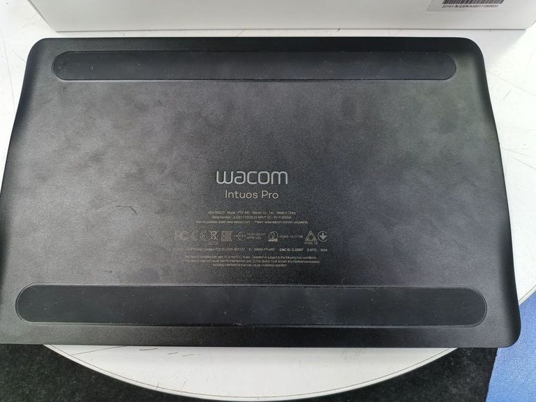 Дешево Wacom Intuos Pro S з ломбарду