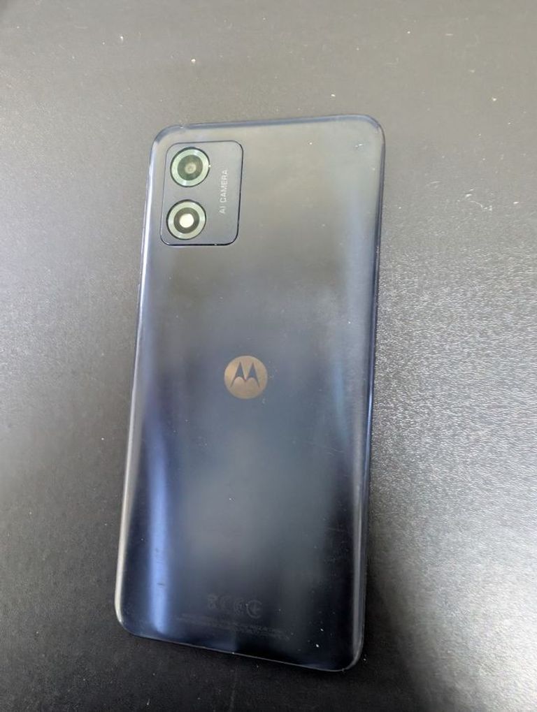 Дешиво Motorola moto e13 8/128gb xt2345-3 с ломбарда