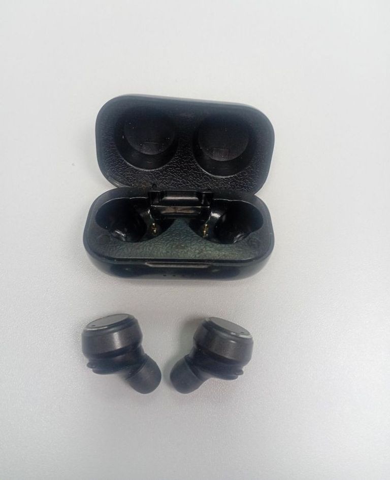 Купити Jbl reflect flow pro Б/У