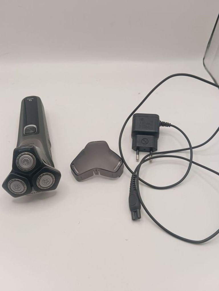 Розпродаж Philips Shaver series 5000 S5587/10, продавець Техноскарб