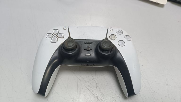 Дешево Sony DualSense Black з ломбарду