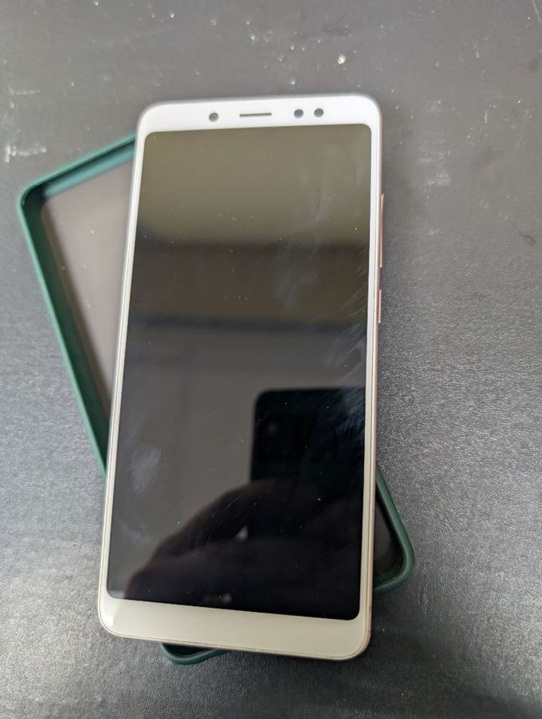 Дешево Xiaomi Redmi Note 5 3/32GB Black з ломбарду