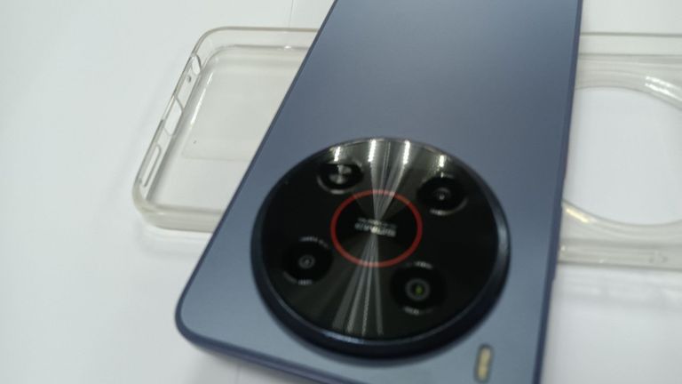 Розпродаж Zte Nubia V70 Max 6/128GB Gray, продавець Техноскарб