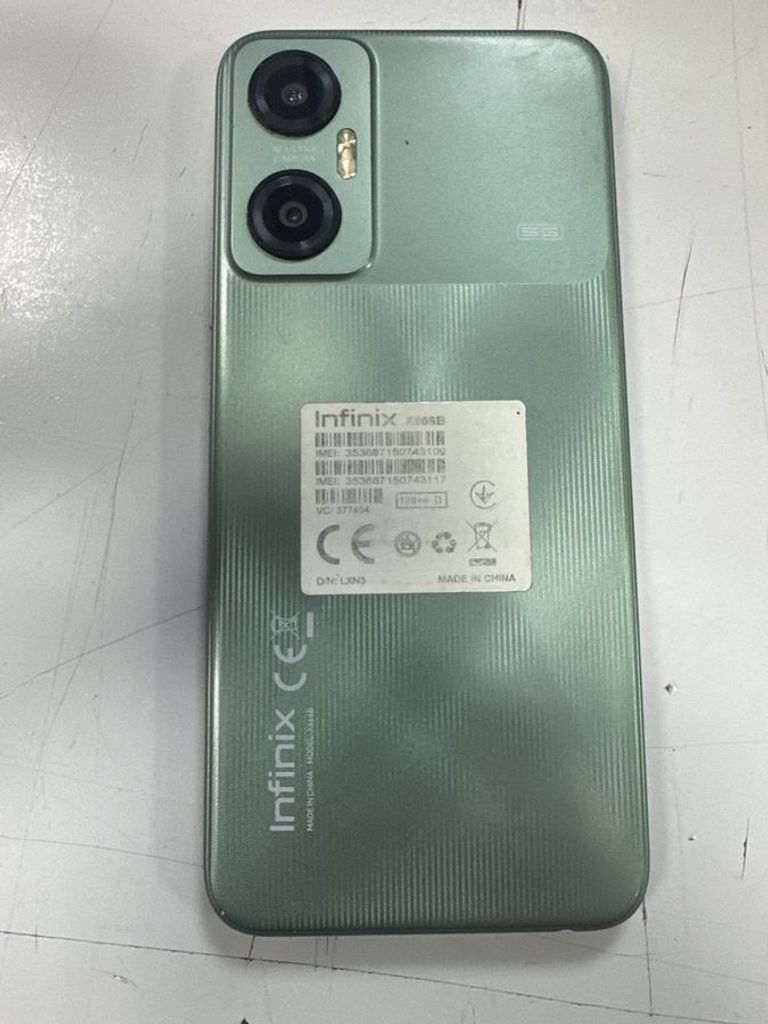 Дешево Infinix hot 20 5g 4/128gb з ломбарду