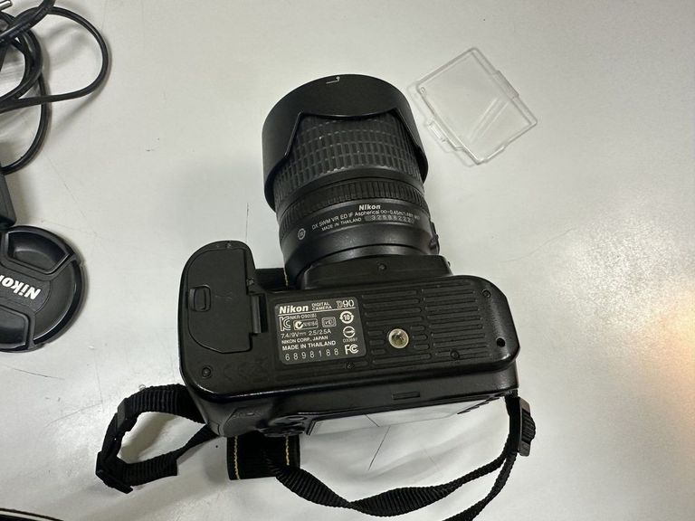 Розпродаж Nikon d90/ af-s dx nikor 18-105mm1:3.5-5.6g ed vr, продавець Техноскарб