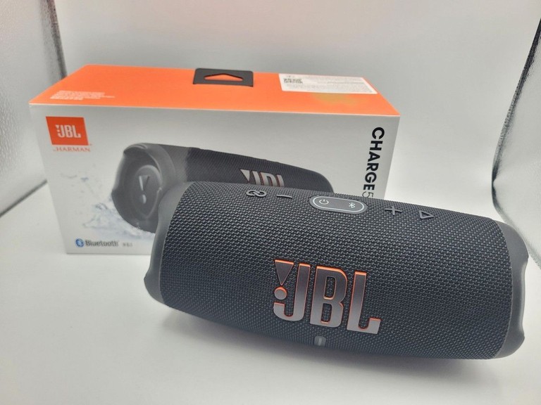 Купить Jbl charge 5 Б/У