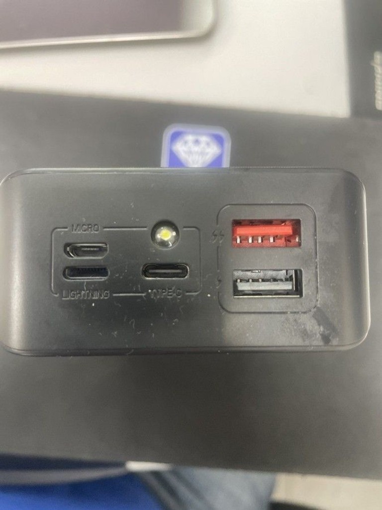 Дешиво Без Виробника 30000mah с ломбарда