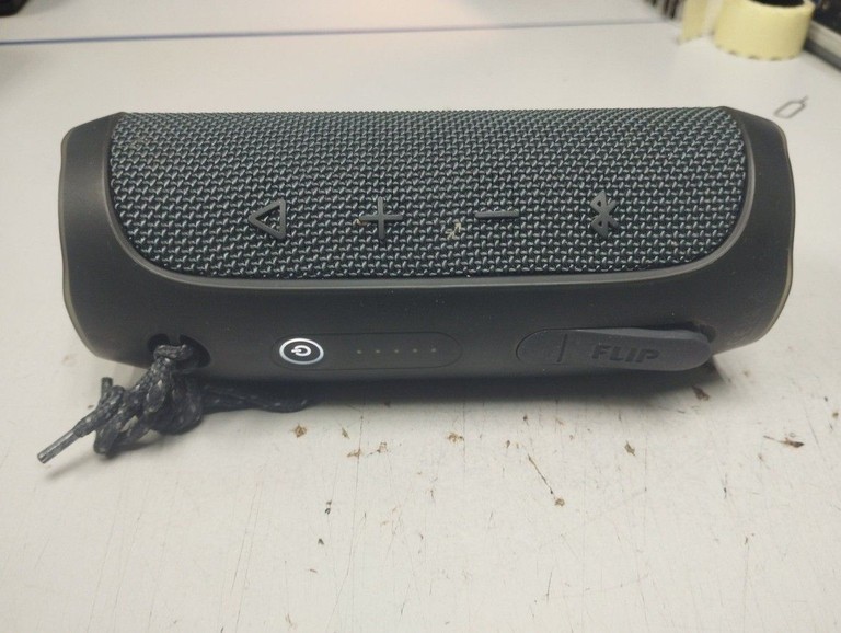 Купити Jbl flip essential 2 Б/У