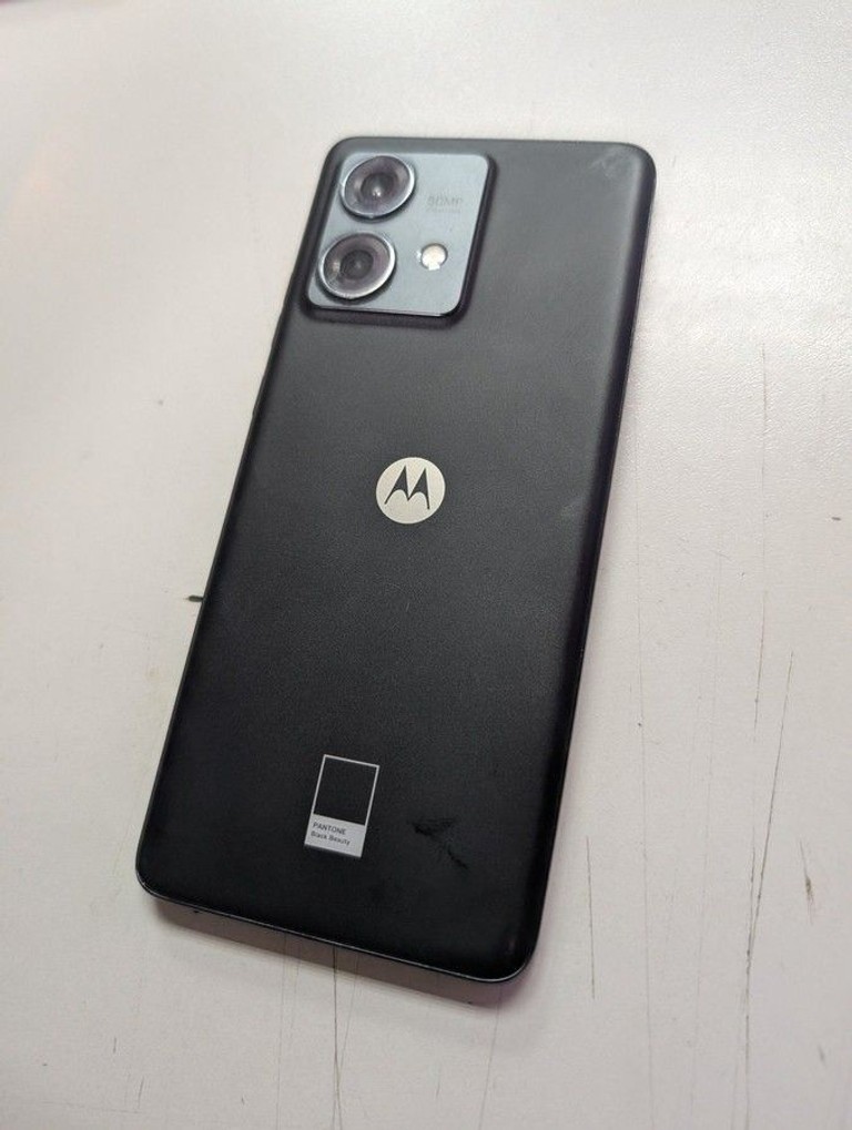 Дешево Motorola edge 40 neo 12/256gb з ломбарду