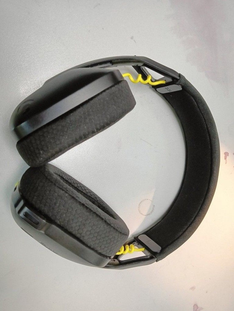 Дешиво Logitech g435 с ломбарда