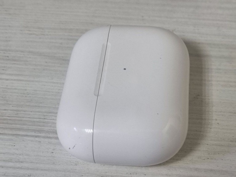 Apple airpods pro 2nd generation magsafe Код:01-200939812. Изображение 7