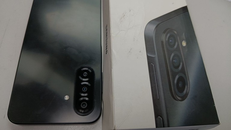 Оголошення Samsung galaxy a17 4g 4/128gb Б/У