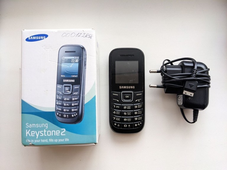 Купити Samsung e1200i Б/У