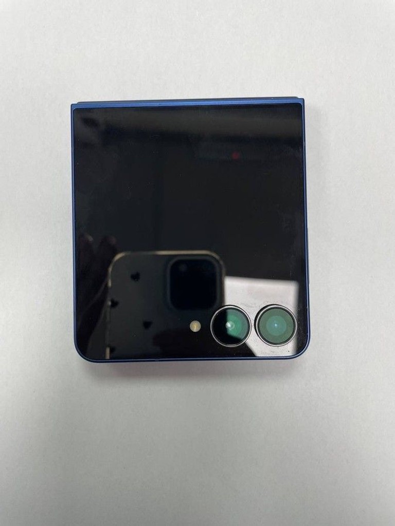 Розпродаж Xiaomi Mix Flip 12/512GB Black, продавець Техноскарб