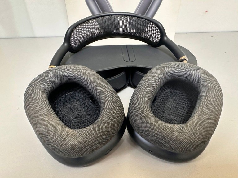 Дешево Apple airpods max usb-c з ломбарду