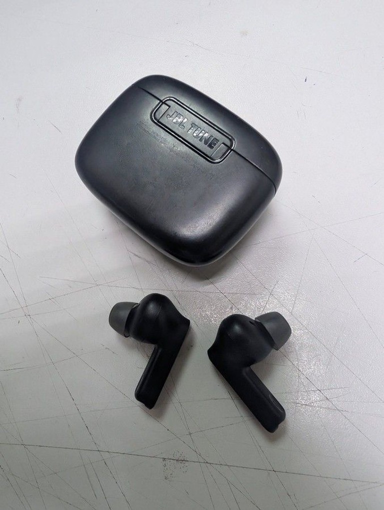 Дешево Jbl tune 245 nc з ломбарду