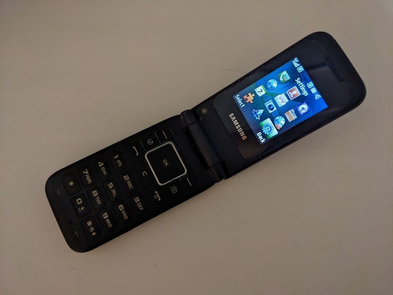 Оголошення Samsung gt-e2530 Б/У