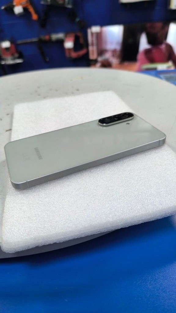 Samsung galaxy a56 5g 8/256gb Код:01-201012255. Зображення 6