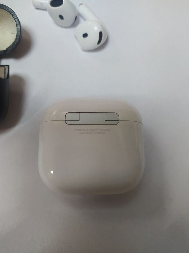 Оголошення Apple airpods 4 Б/У