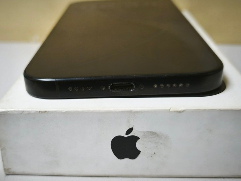 Apple iphone 16 pro max 256gb Код:01-201022698. Изображение 11