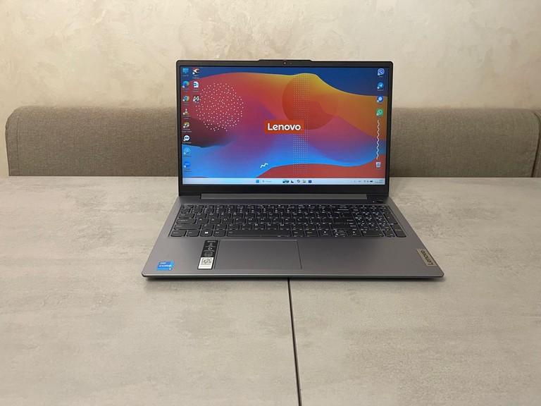 Купити Lenovo IdeaPad Slim 3 15IRU8, 15.6" Б/У